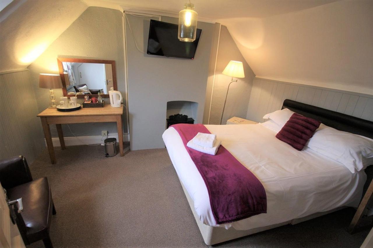 The Carpenters Arms Hotel Newbury  Room photo